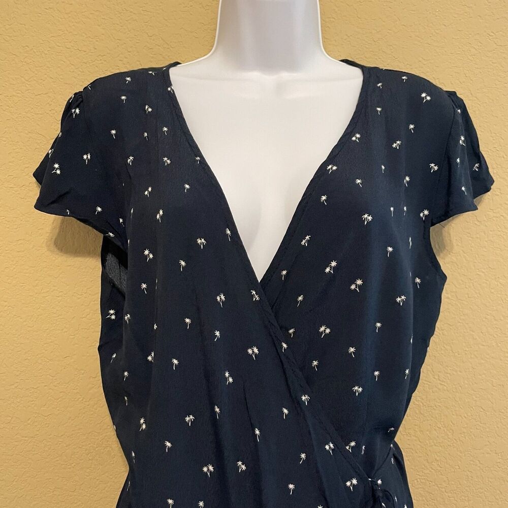 Brandy Melville Palm Tree Print Wrap Mini Dress Womens Small Navy Blue - Picture 4 of 6